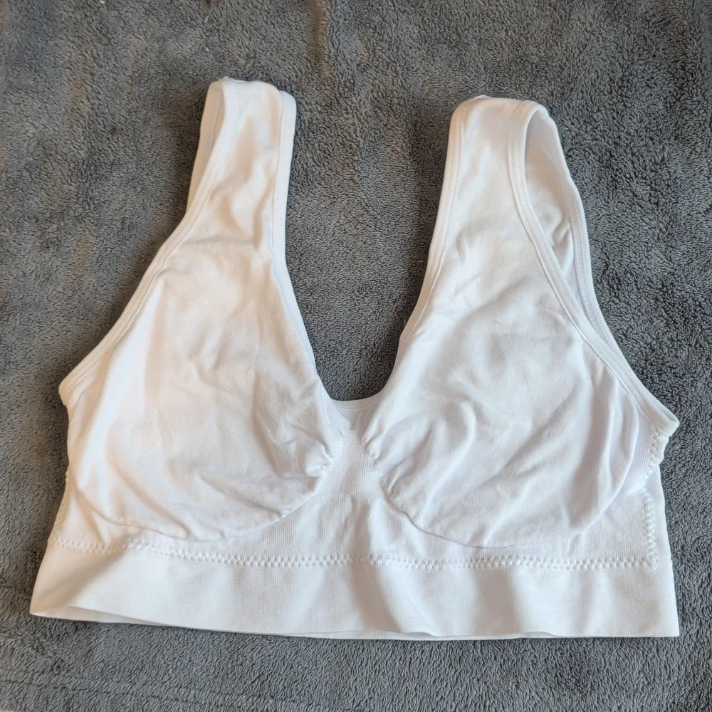 3 Sports Bras Light Support Size XXXL - Picture 8 of 9